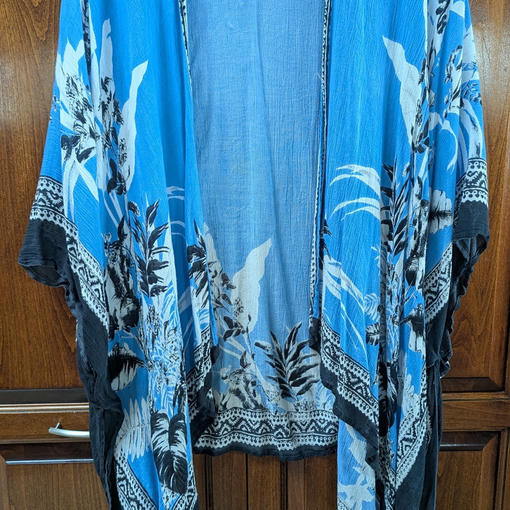 Vince Camuto Blue Textured Fabric